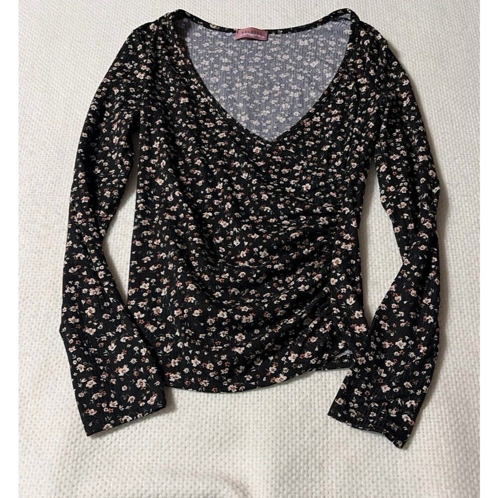 Ragdoll Floral Black V-Neck Long Sleeve Ruched Peplum Top